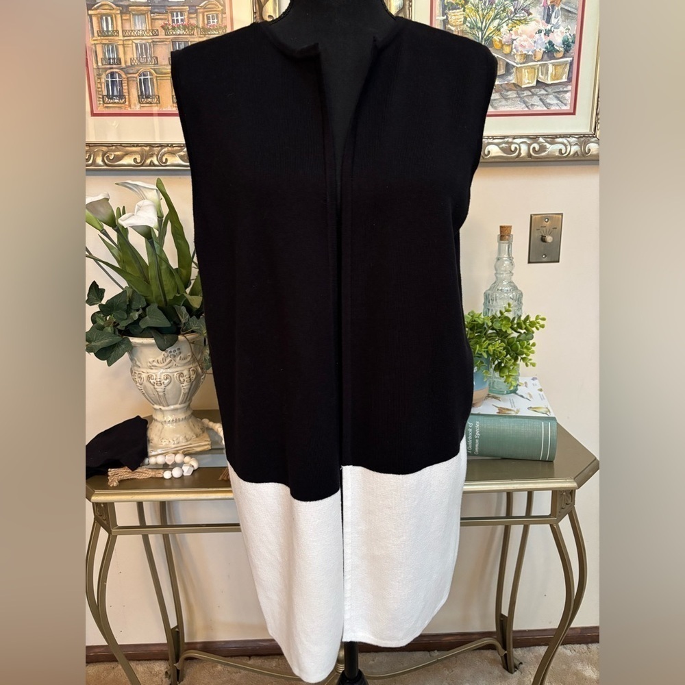 CHICOS COLORBLOCK SLEEVELESS BLACK & WHITE CASUAL OPEN FRONT LONG VEST SIZE 8-10 - Picture 9 of 9